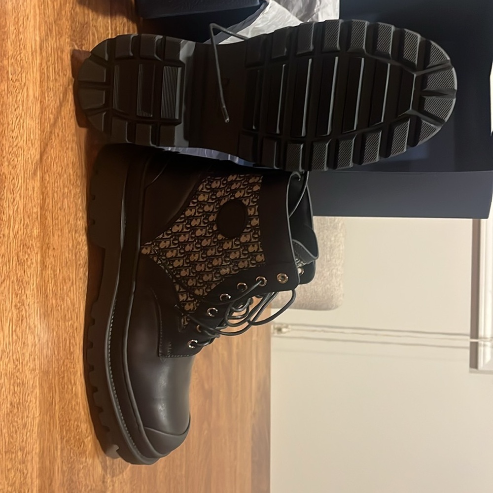 Dior Explorer Laceup Boot size 43 (size 10). Brand new, never worn.